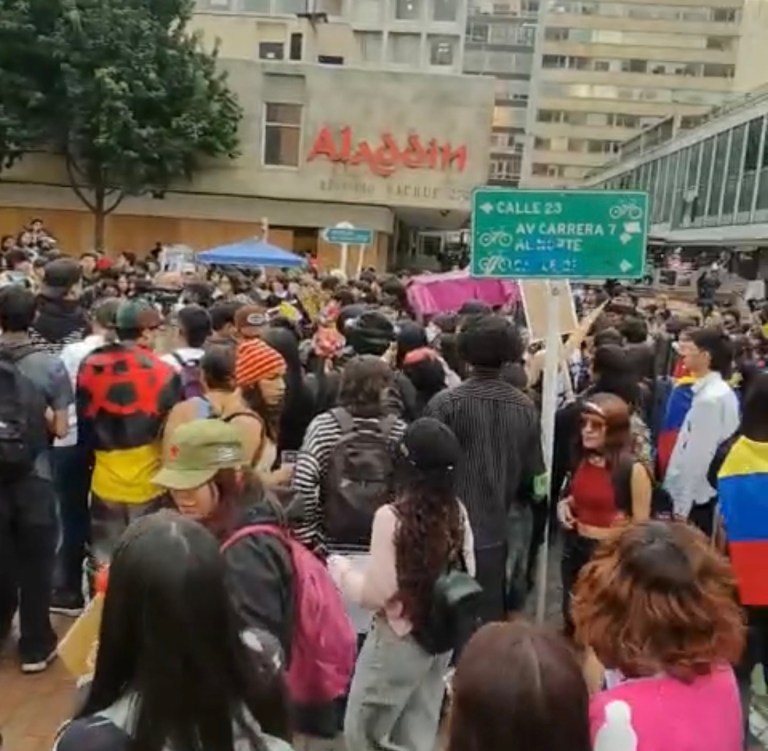 Movilidad 3 de junio: manifestantes llegan a la Plaza de Bolívar