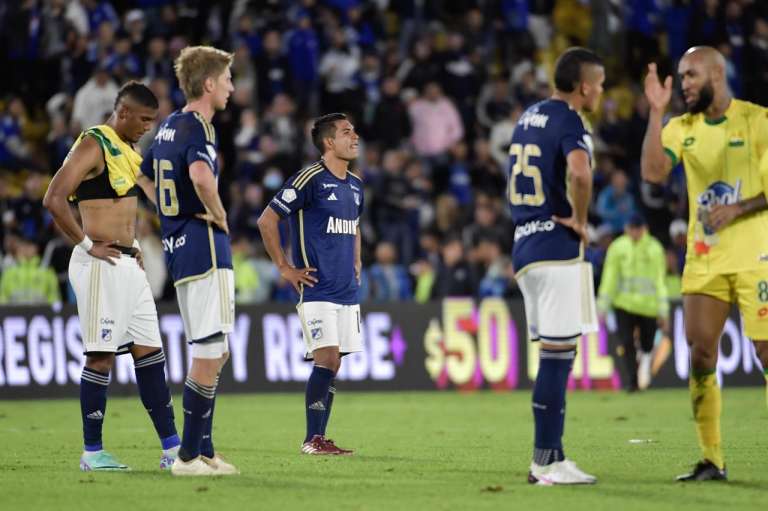 Millonarios sufrió una dura derrota ante Bucaramanga en El Campín.