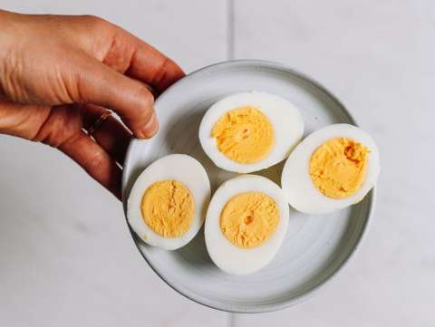 ¿Cuántos huevos se pueden comer al día? Ten cuidado con lo que comes