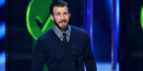 La foto con la que se confirma el nuevo noviazgo de Chris Evans