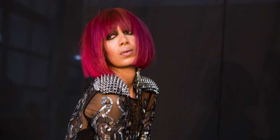 Las tendencias de peinado y maquillaje que se vieron en las pasarelas de BCapital
