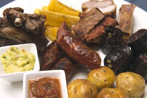 Los mejores pueblos cerca de Bogotá para comer fritanga