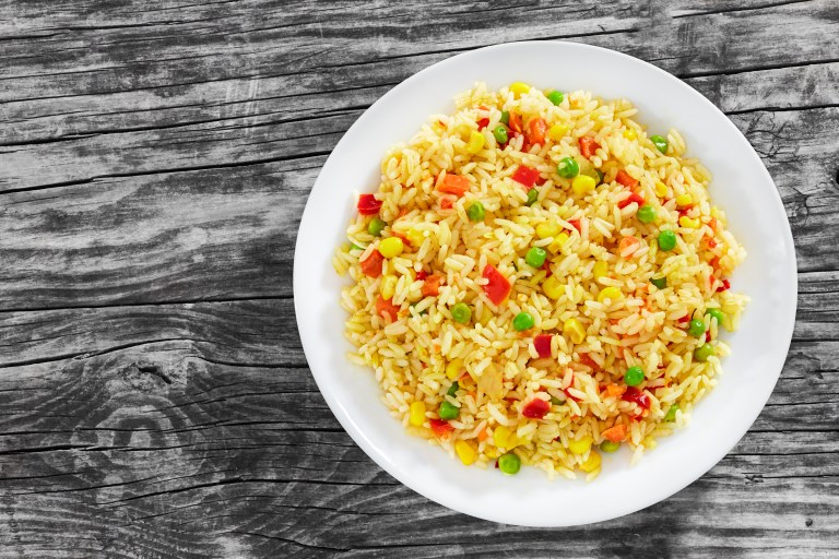 Con el arroz que te sobra prepara estas tres recetas