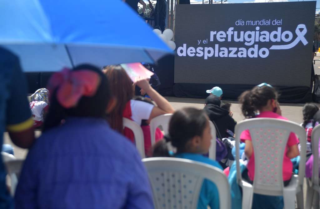 Con una feria gastronómica y un torneo de microfútbol se celebró este día en el barrio Bellavista de Kennedy, evento organizado por la agencia de la ONU para los refugiados (ACNUR).
