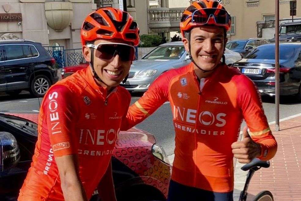Egan Bernal y Richard Carapaz se reencuentran en Europa.