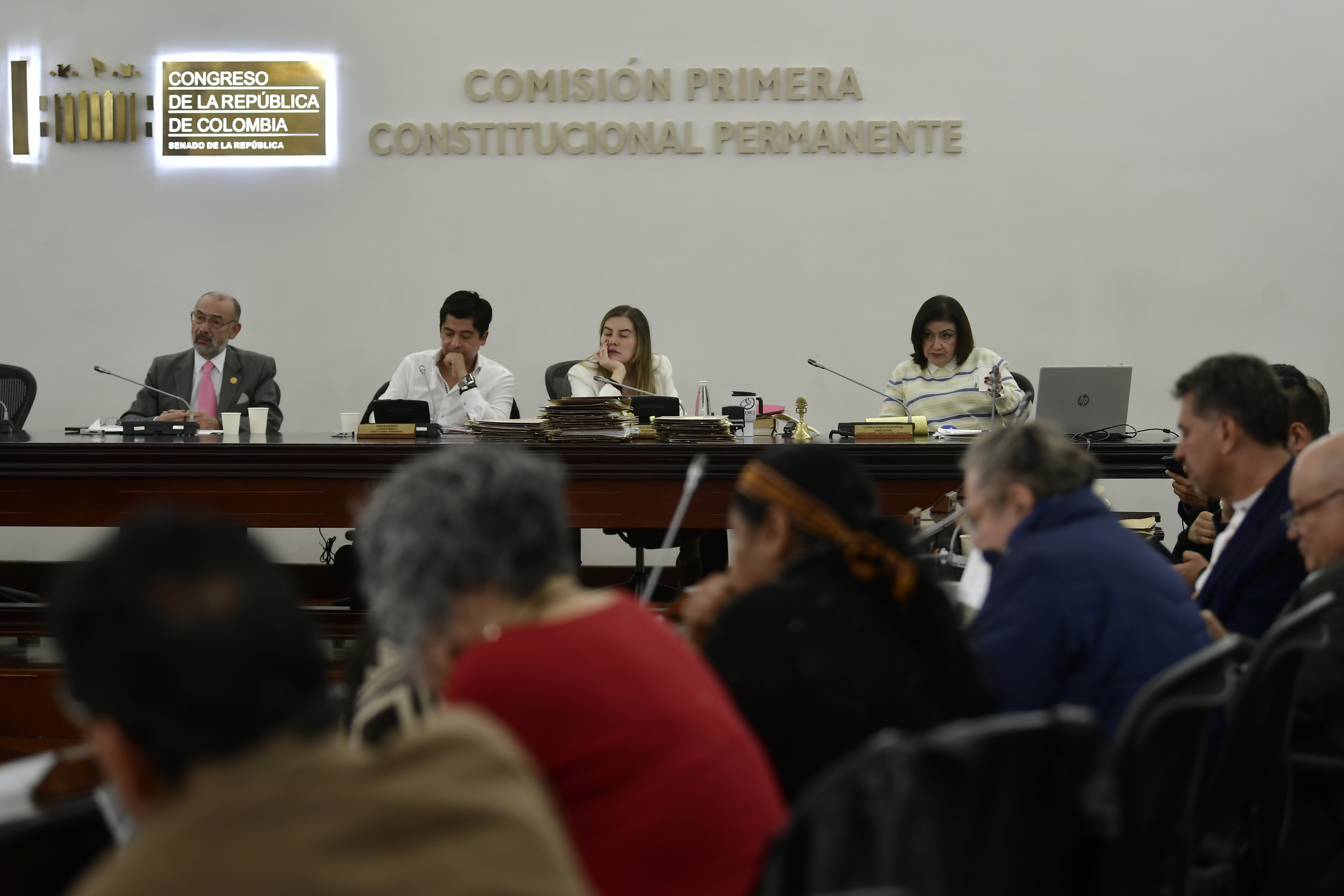 Debate del proyecto para la reducción del salario de los congresistas en esta Comisión.
