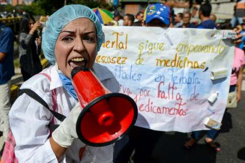 Médicos en fuga