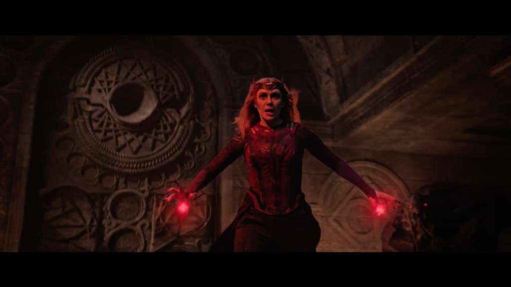 Elizabeth Olsen en su interpretación de Wanda Maximoff (Bruja Escarlata) en las películas del Universo Cinematográfico Marvel.