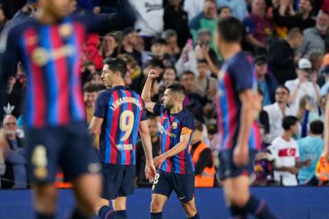 Barcelona busca ser campeón de LaLiga en el derbi contra Espanyol