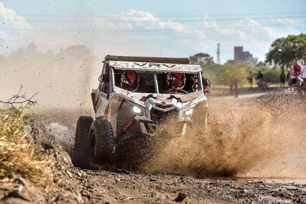 Fernando Castelblanco y Felipe Sánchez durante el Rally Raid en Argentina.
