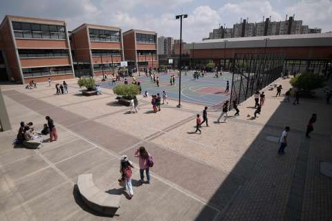 Proyecto de decreto de Mineducación sobre colegios en concesión desata intenso debate