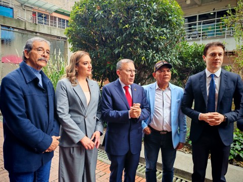 Tributaria, paz total y EE. UU.: responden los candidatos del Frente por la Vida