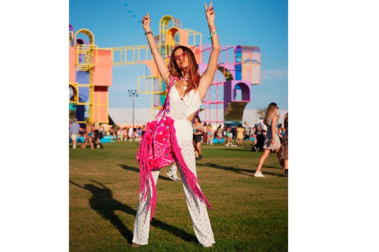 7 ideas de looks para asistir a un festival de música que se vieron en Coachella 2022