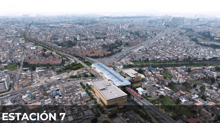 De las 16 estaciones, 12 serán descentralizadas: contarán con edificios laterales que permitirán el acceso desde ambos costados de la vía. La estación siete quedará ubicada en la Av. 1° de mayo entre la Av. carrera 68 y la carrera 52c