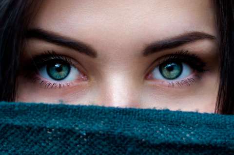 Los 4 signos del zodiaco que más intimidan con la mirada
