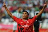 Carlos Bacca jugará con el Sevilla hasta 2018