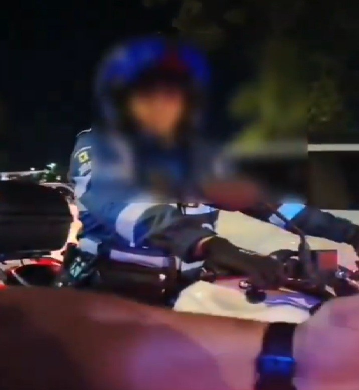 Taxista arrolló a agente de tránsito en Bogotá: estas son las dos versiones del caso