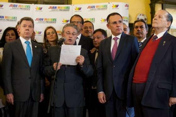 El presidente Juan Manuel Santos en compañía de varios congresistas del partido Conservador.