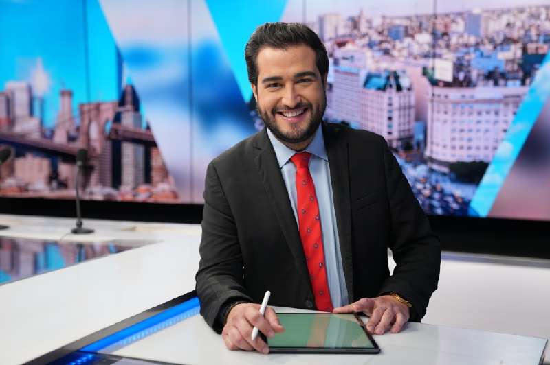 El periodista y presentador Raúl Blanco dice que los profesionales de la comunicación deben dejar de creer que son los protagonistas de los hechos. / Cortesía: France 24