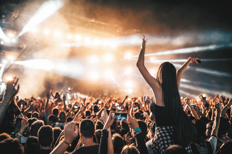 Bogotá recibió en 2022 a decenas de artistas nacionales e internacionales como Coldplay, Gorillaz, Guns N' Roses, Feid, Bad Bunny, entre otros. / iStock