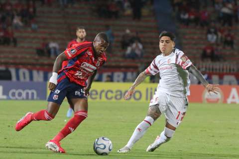 Medellín arrancó la Copa Libertadores con sabor amargo tras empate contra Estudiantes
