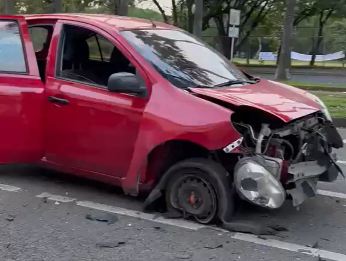 Carro afectado Univalle