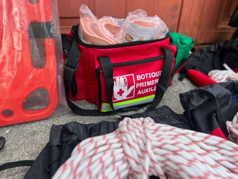 Entregan implementos a organismos de socorro en área cercana al Nevado del Ruiz