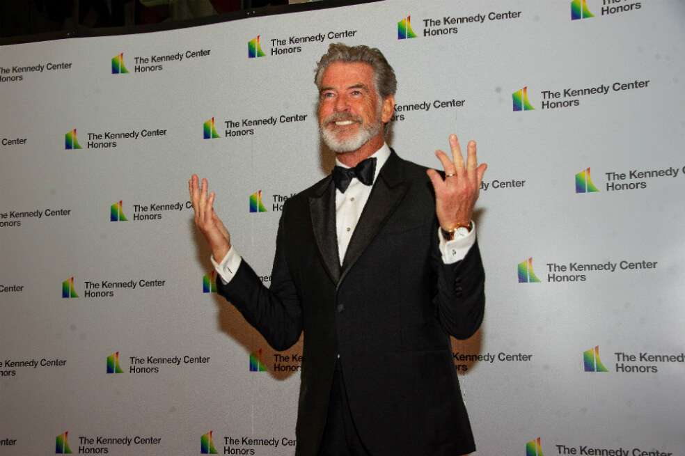 Pierce Brosnan hace parte del elenco de la nueva versión de "La Cenicienta" ("Cinderella"). / EFE