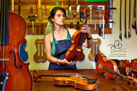 Alejandra Bedoya, la pionera de la lutería en Colombia