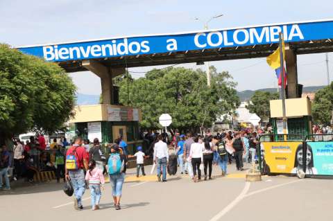 El éxodo venezolano elevará el crecimiento de países de acogida, según FMI