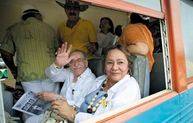 En la foto Gabriel García Márquez en compañía de su esposa Mercedes Barcha durante una visita que realizó a Aracatacas en el año 2007, luego de veinticinco años sin pisar su ciudad natal.