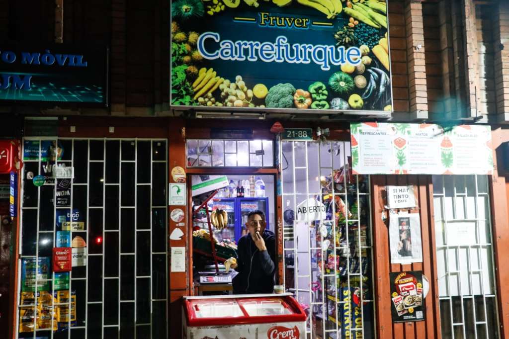 Tienda de José Furque, centro de Bogotá.