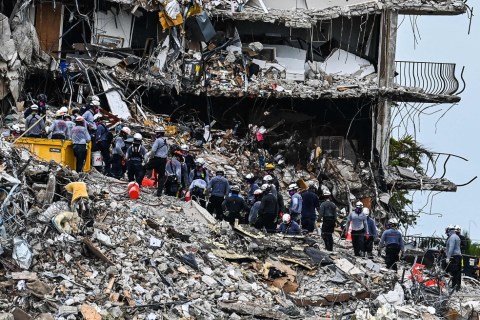 La tormenta Elsa amenaza labores de rescate en el edificio colapsado en Miami
