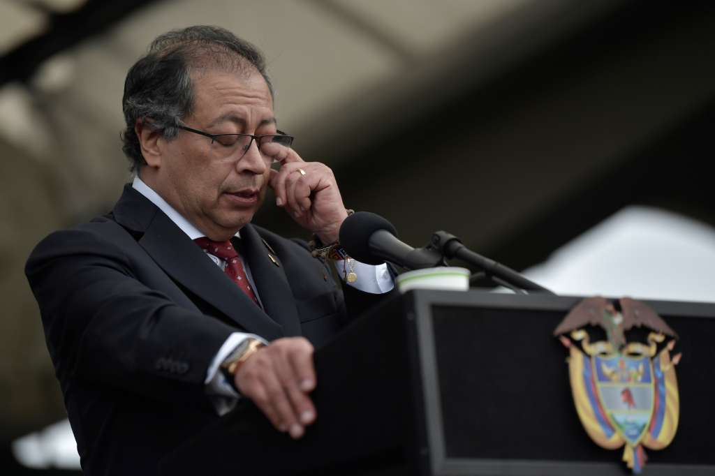 Presidente de la república durante la transmisión de mando del Comando General de las Fuerzas Militares de Colombia donde se posesionó el almirante Francisco Hernando Cubides Granados