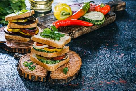 Receta: paso a paso para preparar un sándwich vegano