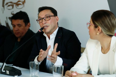 Gobernador de Magdalena, Carlos Caicedo, seguirá en libertad