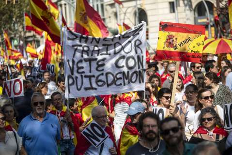 Protestas en España contra la posible amnistía a los independentistas catalanes