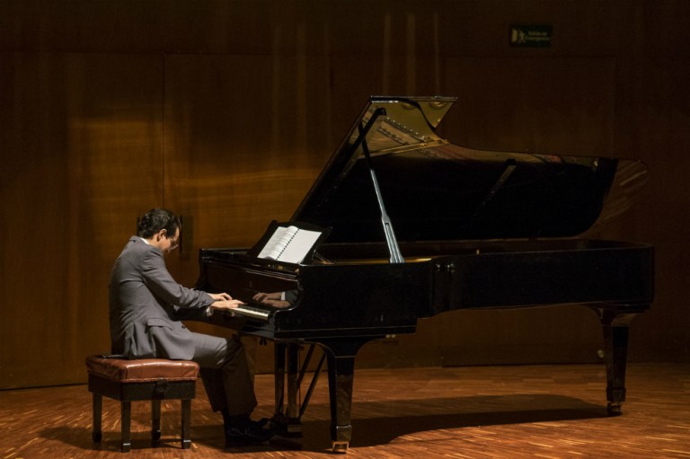 Joseph-Maurice Weder y la rigidez de la comúnmente llamada "música absoluta"