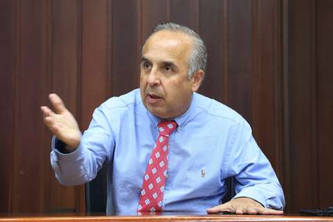 Abrirán indagación a mintransporte por viajes con contratista del Invías