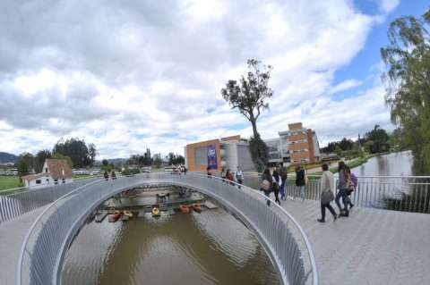 Universidad de La Sabana se retracta frente a concepto sobre homosexuales