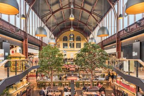 Mercados locales y tiendas vintage marcan la tendencia de viajes en 2025