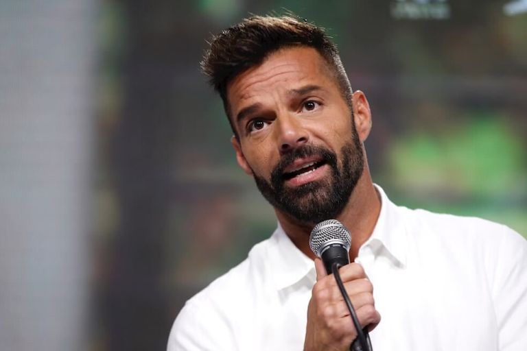 Foto: ¿Qué se hizo?, le preguntan a Ricky Martin por extraños cambios en su rostro