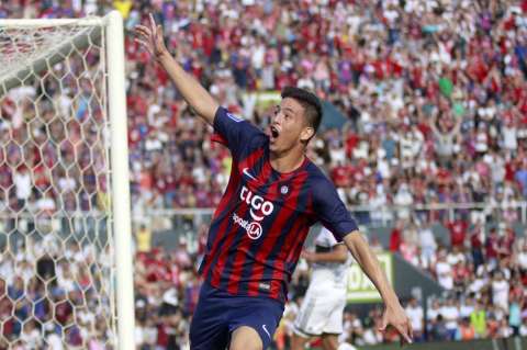 Fernando Ovelar batió récord al marcar en la primera división del fútbol paraguayo