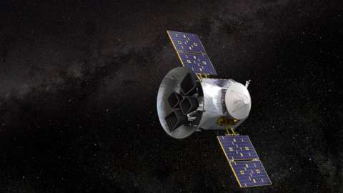 NASA investiga por qué satélite, que buscaba exoplanetas, se apagó inesperadamente