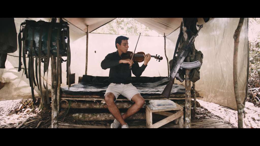 La película retrata la cotidianidad de los excombatientes de las Farc.