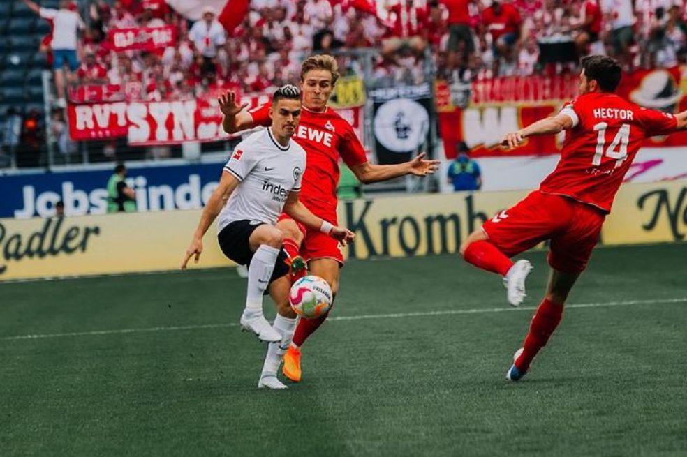 Rafael Santos Borré jugó 69 minutos en el partido de este domingo.