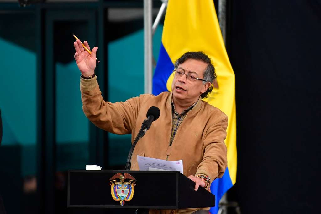 Presidente de la República durante la inauguración del nuevo edificio de la Facultad de Artes de la Universidad Nacional