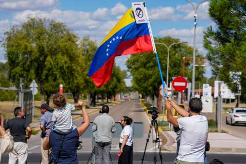 Reconocer a Edmundo González y condenar a Maduro