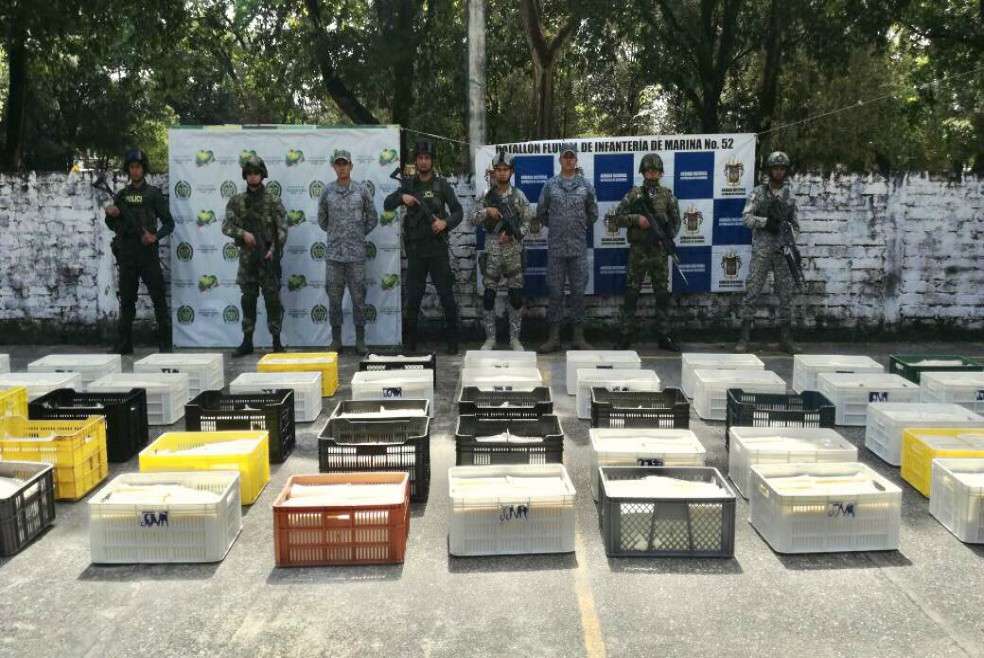 El material incautado está avaluado en más de $17 millones y fue puesto a disposición de la Policía Fiscal y Aduanera. / Cortesía Armada Nacional.