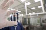 Suspenden temporalmente pruebas de vacuna de AstraZeneca